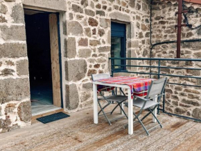 Gîte de charme 18ème avec spa et terrasse, St-Julien-Molin-Molette - FR-1-496-335